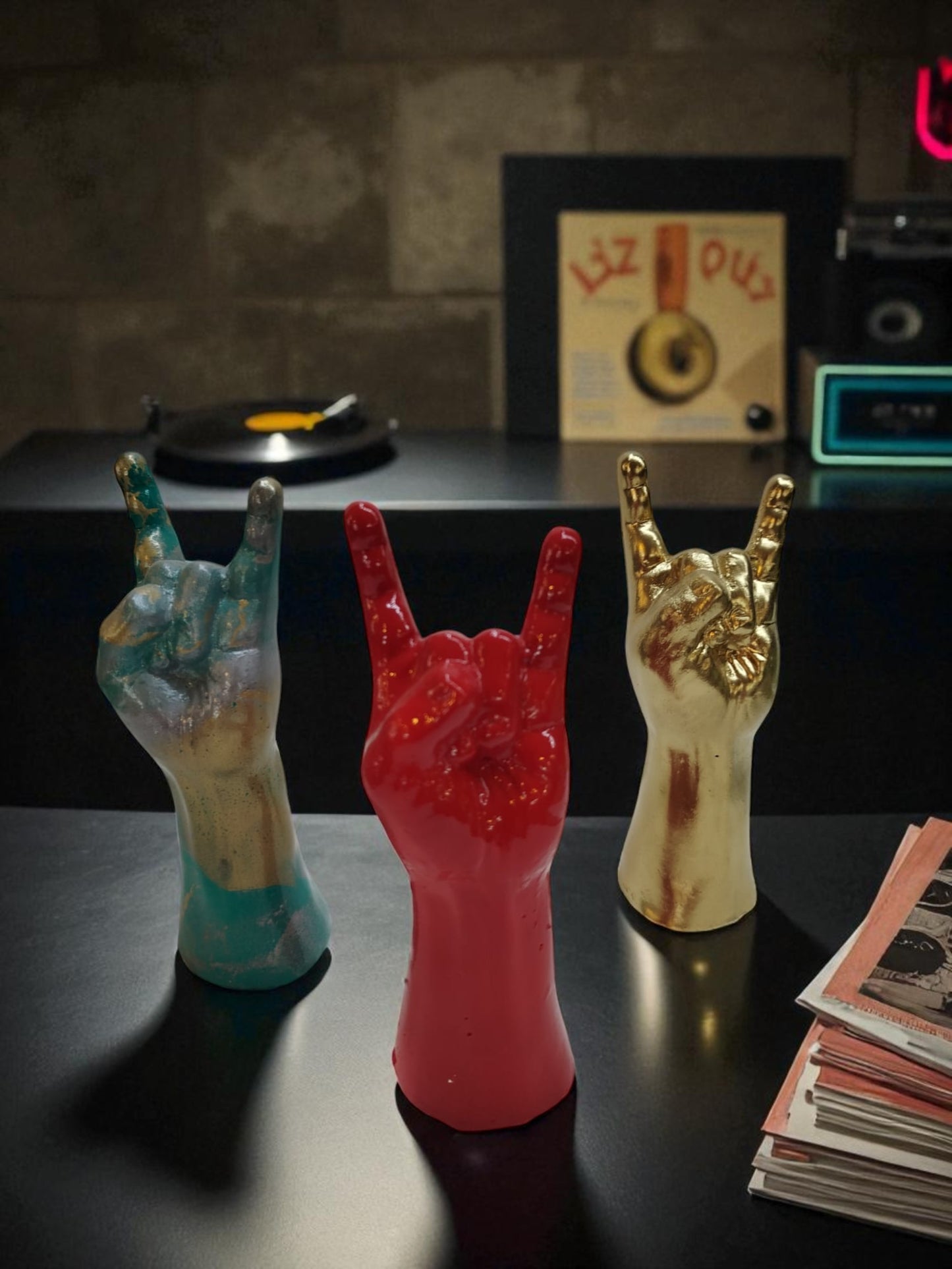 Corna Napoletane in Porcellanato – Mano H 16 cm, artigianale