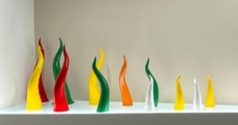 Corni Portafortuna in Cemento Porcellanato 30 cm – Varianti Artistiche