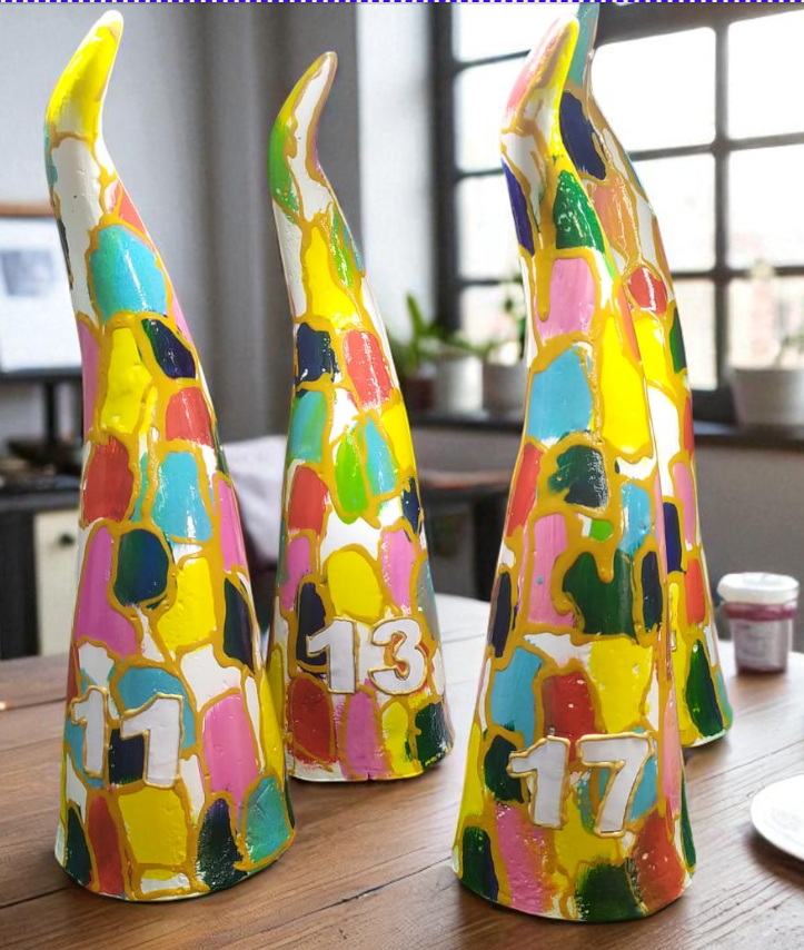 Corno Portafortuna in Porcellanato 20 cm – Vari Colori e Modelli Artigianali