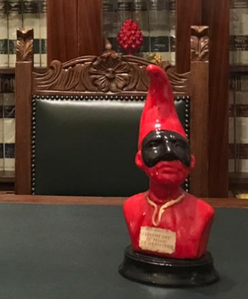 Statua Pulcinella Napoli 15cm in cemento porcellanato artigianale napoletano