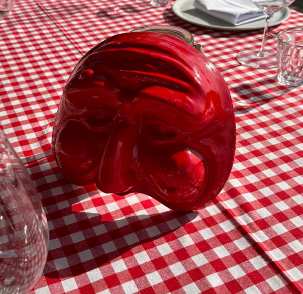 Maschera napoletana rossa in cemento porcellanato – 4 misure