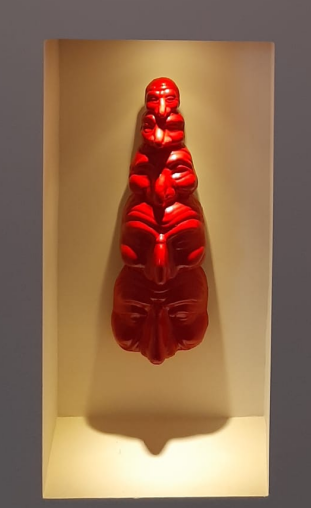 Maschera napoletana rossa in cemento porcellanato – 4 misure