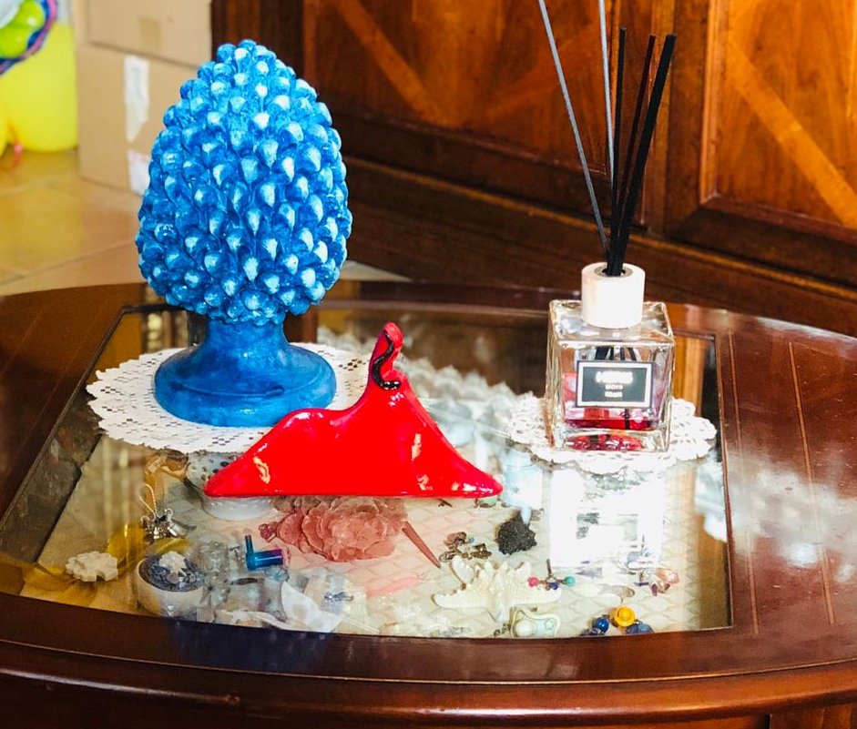 Scultura Vesuvio Napoli rosso 20x12cm in cemento porcellanato artigianale